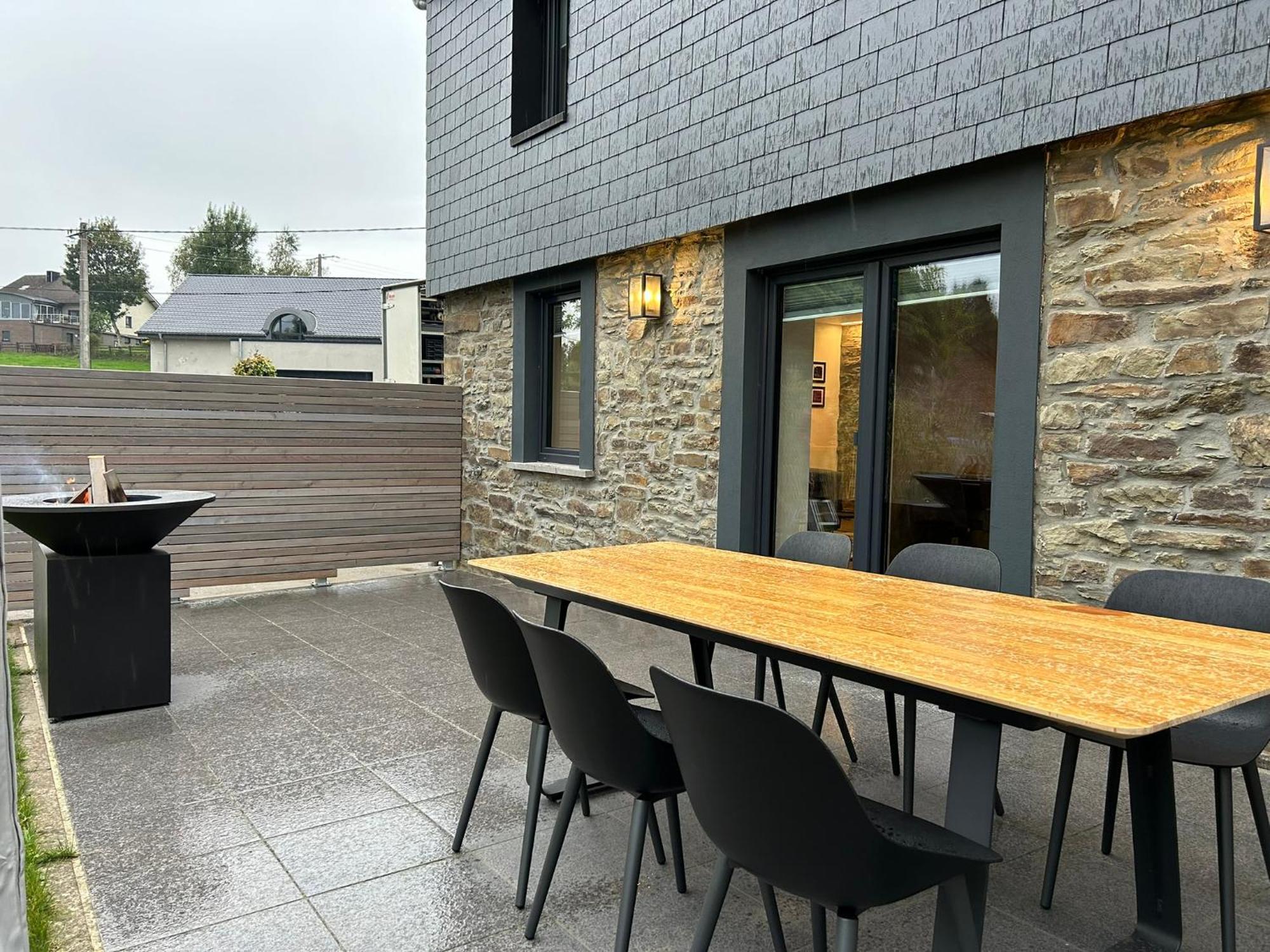 Ferienwohnung Hyronimus House Amel Exterior foto